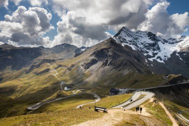Grossglockner dağ manzaralı yol Alplerde Avusturya 'da