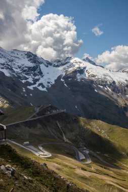 Grossglockner dağ manzaralı yol Alplerde Avusturya 'da