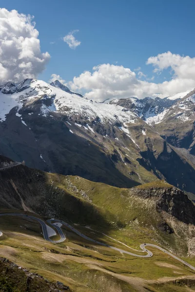 Grossglockner dağ manzaralı yol Alplerde Avusturya 'da
