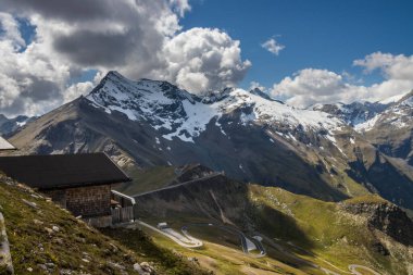 Grossglockner dağ manzaralı yol Alplerde Avusturya 'da