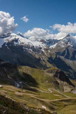 Grossglockner dağ manzaralı yol Alplerde Avusturya 'da