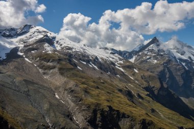 Grossglockner dağ manzaralı yol Alplerde Avusturya 'da