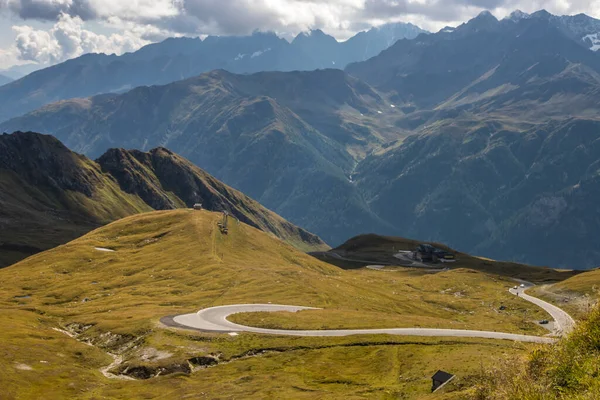 Grossglockner dağ manzaralı yol Alplerde Avusturya 'da