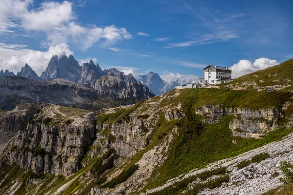 Clouds Mountain Trail Tre Cime Lavaredo Dolomites Italy — Stockfoto