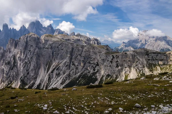 Mraky Nad Horskou Stezkou Tre Cime Lavaredo Dolomitech Itálii — Stock fotografie