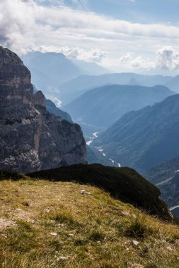 İtalya 'da Dolomitler' de Tre Cime di Lavaredo Dağı.