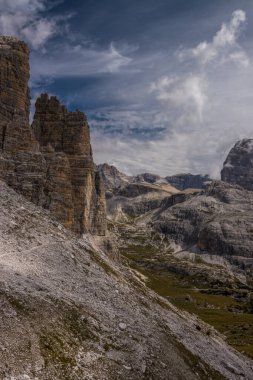 İtalya 'da Dolomitler' de Tre Cime di Lavaredo Dağı.