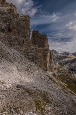 İtalya 'da Dolomitler' de Tre Cime di Lavaredo Dağı.