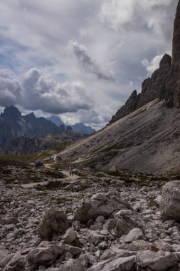 İtalya 'da Dolomitler' de Tre Cime di Lavaredo Dağı.