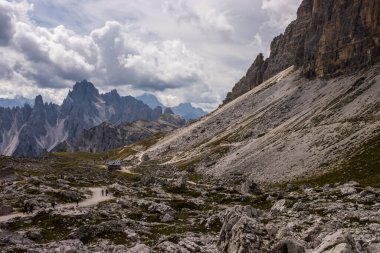 İtalya 'da Dolomitler' de Tre Cime di Lavaredo Dağı.