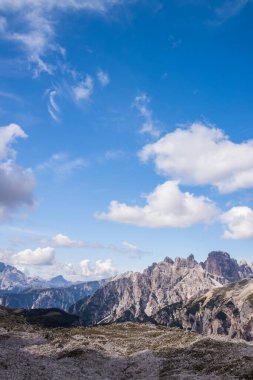 İtalya 'da Dolomitler' de Tre Cime di Lavaredo Dağı.