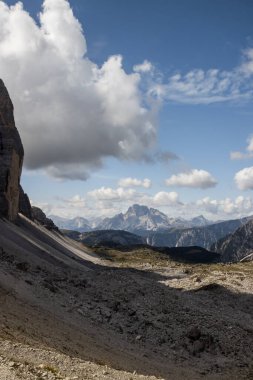 İtalya 'da Dolomitler' de Tre Cime di Lavaredo Dağı.