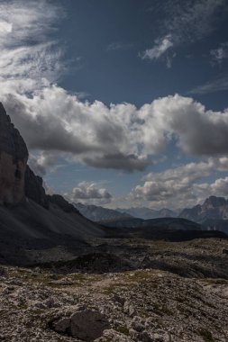 İtalya 'da Dolomitler' de Tre Cime di Lavaredo Dağı.