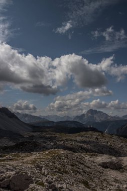 İtalya 'da Dolomitler' de Tre Cime di Lavaredo Dağı.