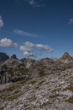 İtalya 'da Dolomitler' de Tre Cime di Lavaredo Dağı.