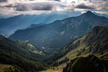 Dolomitlerle Dağ Yolu Giau Geçidi