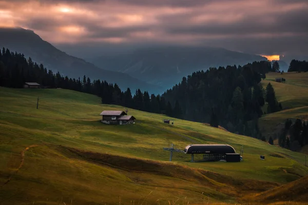 Cloudy Sunrise Mountain Meadow Seiser Alm Dolomites — Stock Photo, Image