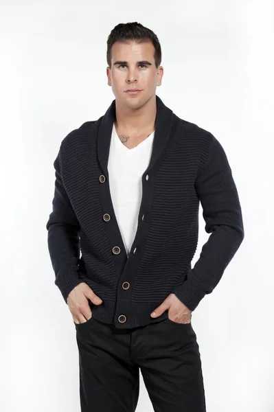 Kazak üzerine beyaz beyaz atletik erkek