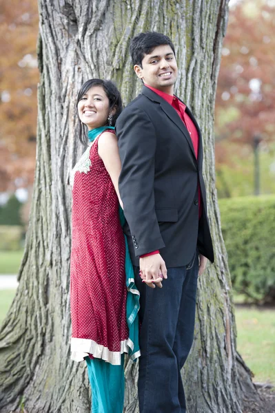 A Young Happy Indian Couple — Stock Photo, Image