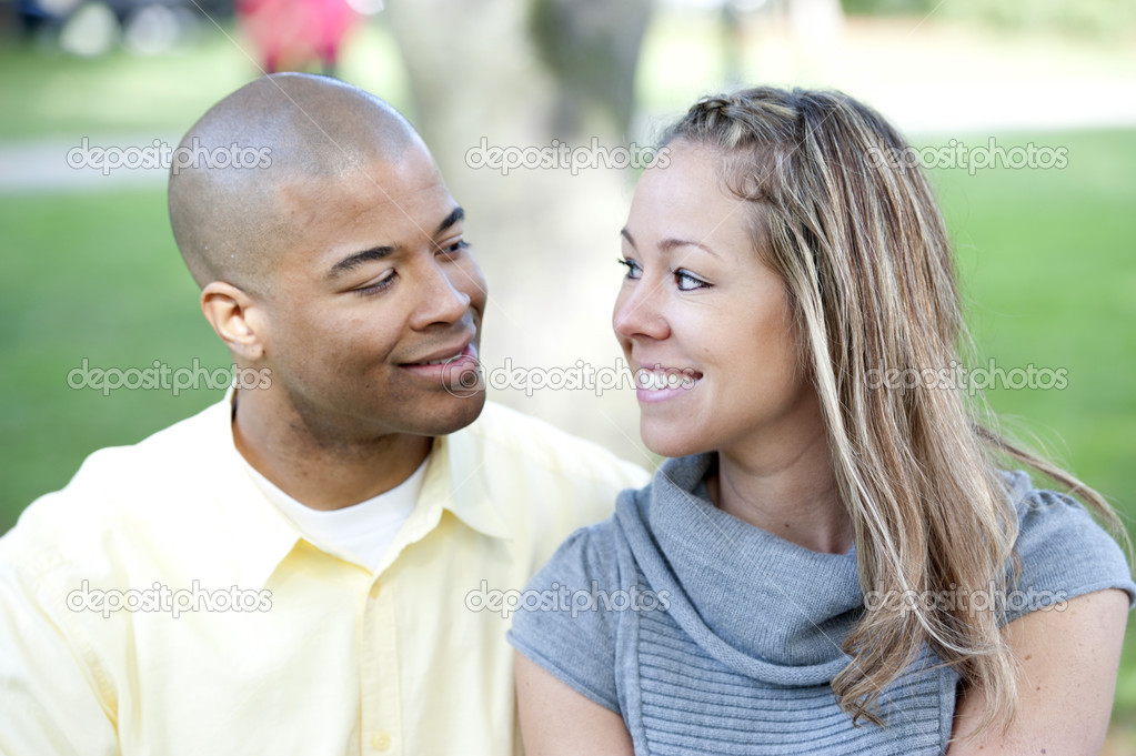 Young couple posing on a sunny day