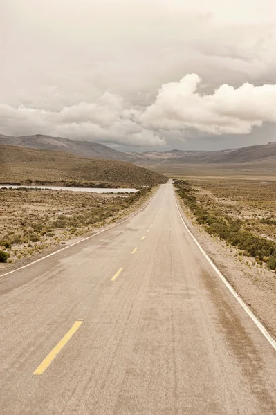 Estrada peruana perto de Arequipa — Fotografia de Stock