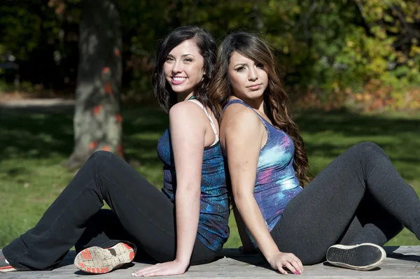 Young girls posing outdoor — Stock Photo, Image