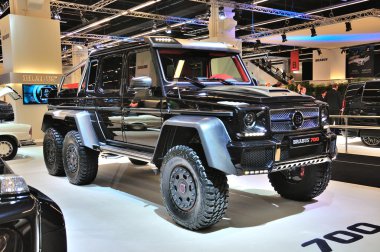 Frankfurt - Eylül 14: Brabus 700 çoğalıyor 6 x 6 G-wagen sundu