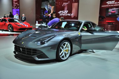 Frankfurt - Eylül 14: Ferrari F12 dünya p olarak sunulan Berlinetta