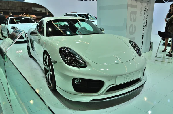 FRANKFURT - SEPT 14: Porsche Cayman Techart apresentado como mundo p — Fotografia de Stock