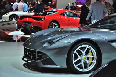 Frankfurt - Eylül 14: Ferrari F12 dünya p olarak sunulan Berlinetta