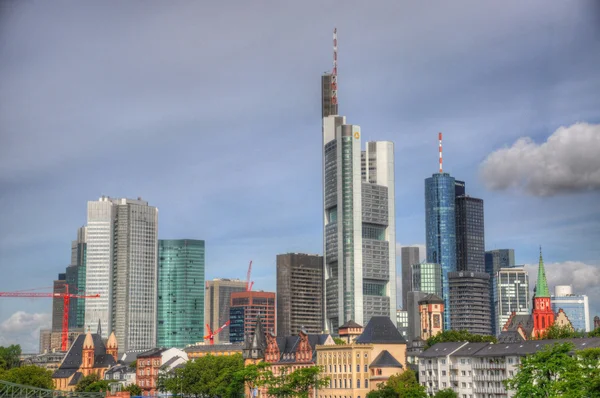 Wolkenkrabbers in frankurt, hessen, Duitsland — Stockfoto