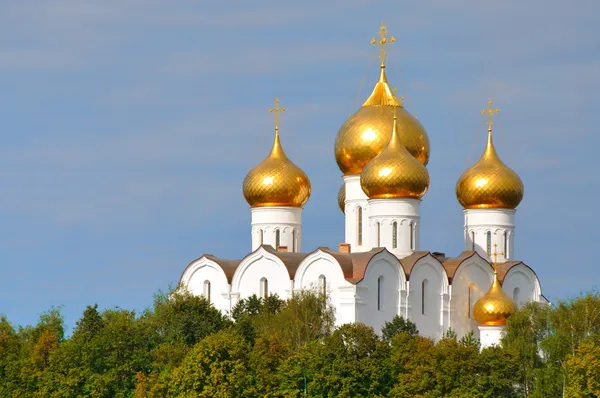 Assumption Cathedral with golden domes, Yaroslavl, Russia — Stock Photo, Image