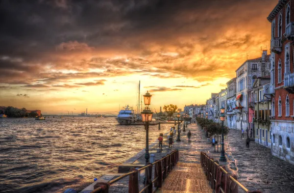 Beautiful sunset in the sea shore of a Mediterranean sea, Venice — Stock Photo, Image