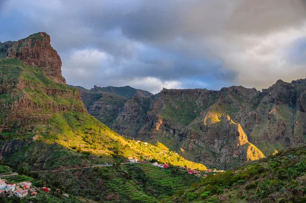 Sunset in North-West mountains of Tenerife near Masca village, C — Stock Photo, Image