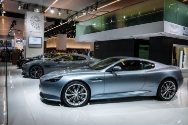 Frankfurt - Eylül 21: aston martin db9 dünya prömiyeri sunulan