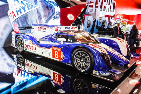 Frankfurt - září 21: ts030 hybridní toyota představila jako svět prem — Stock fotografie