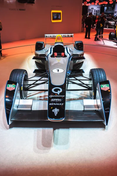 FRANKFURT - SEPT 21: Carro de corrida de Fórmula E Spark-Renault apresentado — Fotografia de Stock