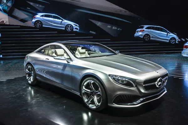 Frankfurt - Eylül 21: mercedes-benz kavramı s-class coupe mevcut