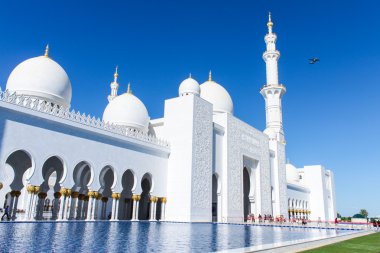 Beautiful white Sheikh Zayed mosque at Abu-Dhabi, UAE clipart