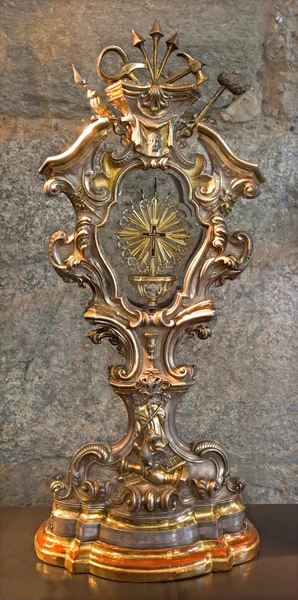 Милан - реликвия святого Креста - музей Капеллы Портинари — стоковое фото