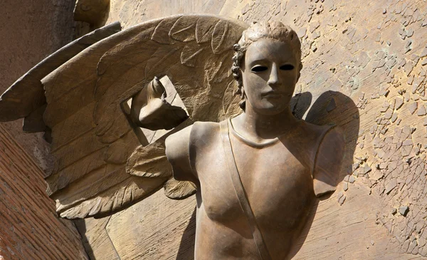 ROM - 20 mars: detalj av ängel från utfärda utegångsförbud för av basilikan santa maria degli angeli e dei martiri av skulptören igor mitoraj 20 mars 2012 i Rom. — Stockfoto