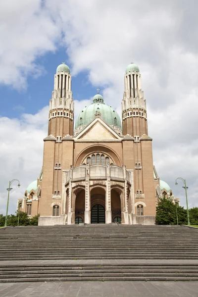 布鲁塞尔-国家大教堂的神圣的心灵 — 图库照片