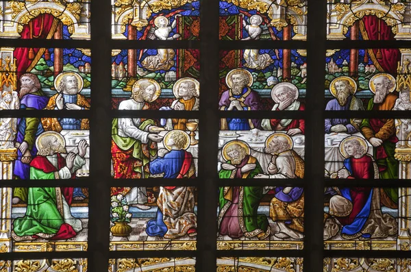 Brüsszel - június 21.: Krisztus utolsó super. a Szent Miklós-templom, június 21-én, Brüsszelben ablaküveg részlete. — Stock Fotó