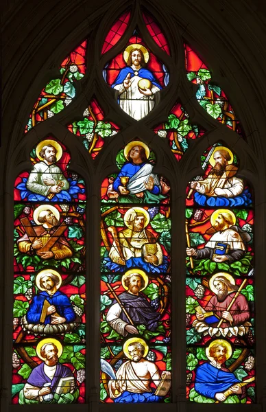 Paris - windowpane of twelves apostles - Saint Germain-l'Auxerrois gothic church — Stock Photo, Image