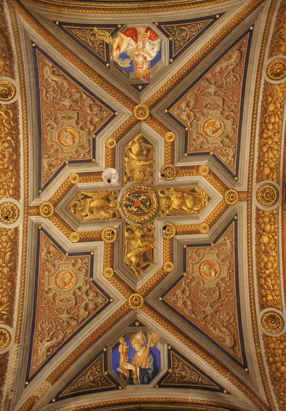 Rome - roof in Santa Maria di Pace — Stock Photo, Image