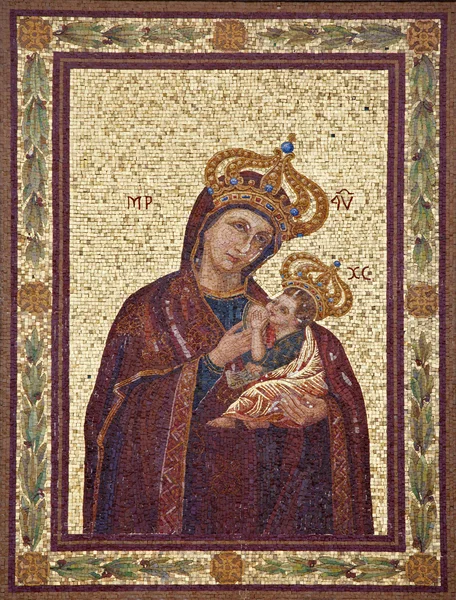 Rome - mosaïque de la Vierge Marie de la rue — Photo
