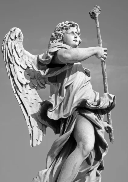 Roma - Ángel con esponja del puente de Ángel —  Fotos de Stock