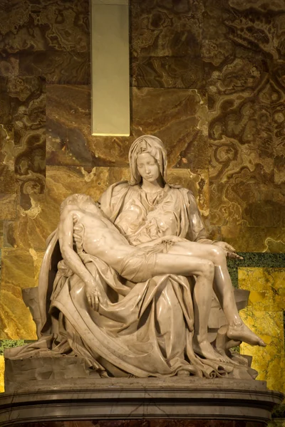 미켈란젤로-Pieta-로마 — 스톡 사진