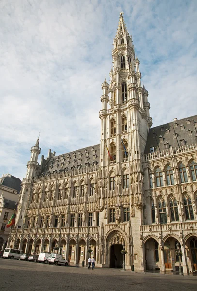 Brussel - het centrale plein en het stadhuis in de ochtend. UNESCO werelderfgoed. — Stockfoto