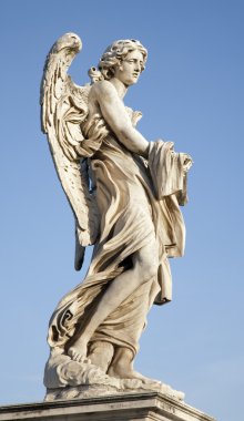 Roma - 21 Mart: Giysi ve zar angel's Bridge tarafından sabah ışık üzerinde 21 Mart 2012'de Roma'da heykeltıraş paolo naldini ile melek.